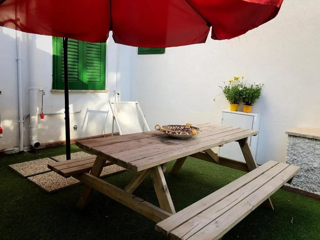 Apartment Villa Mallandrino Mondello Italy